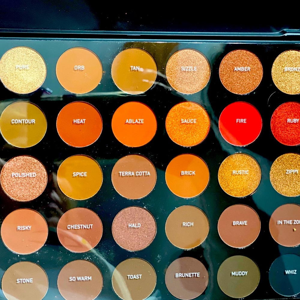 BRAND NEW MORPHE“SECOND NATURE” EYESHADOW PALETTE